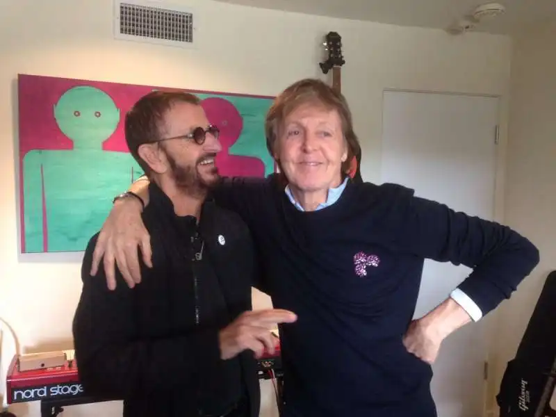 RINGO STARR E PAUL MCCARTNEY