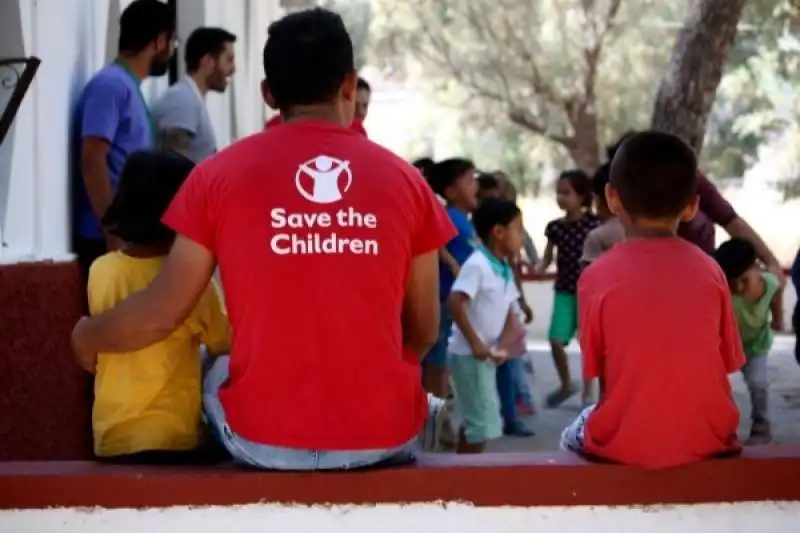 SAVE THE CHILDREN E I MIGRANTI 