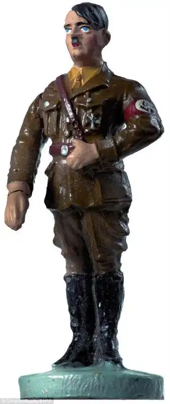 statuetta di hitler