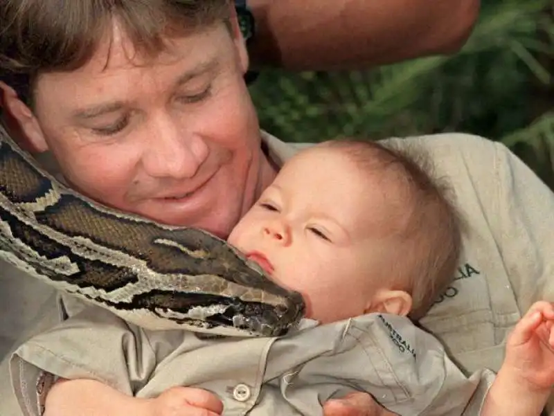 steve irwin figlia e serpente