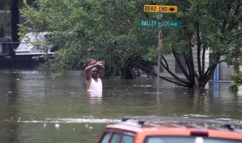 uragano harvey  12