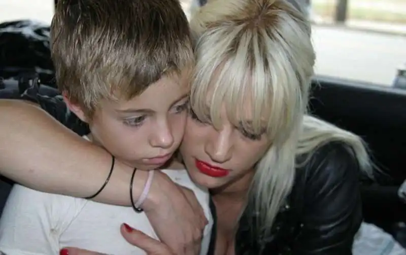 asia argento e jimmy bennett 2