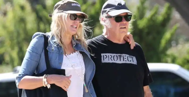 daryl hannah e neil young 4