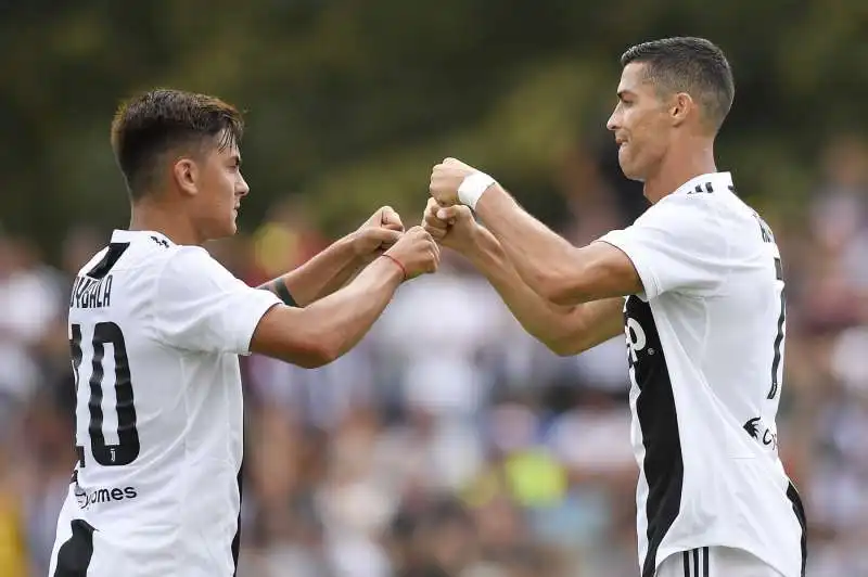 dybala ronaldo