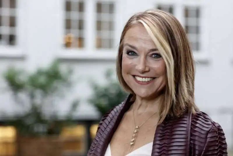 ESTHER PEREL