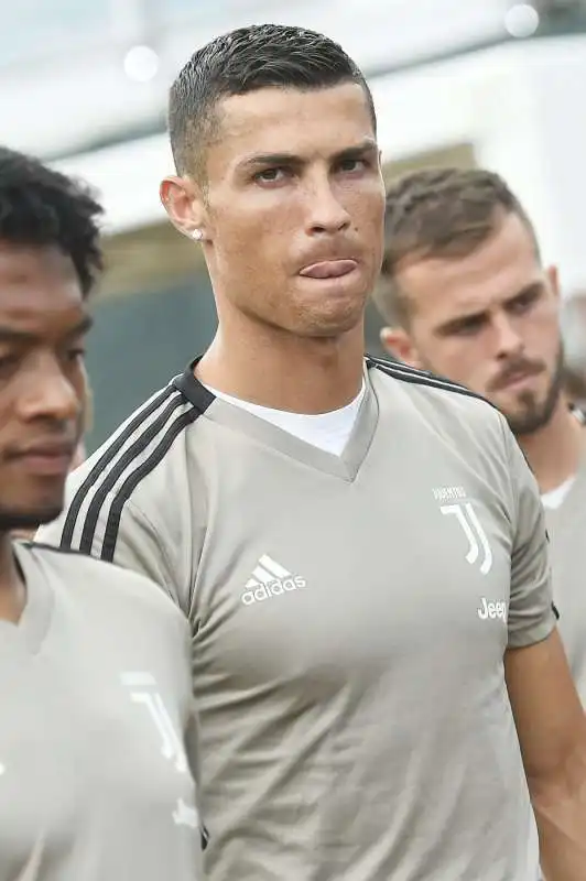 il debutto di cristiano ronaldo con la maglia juventus a villar perosa  