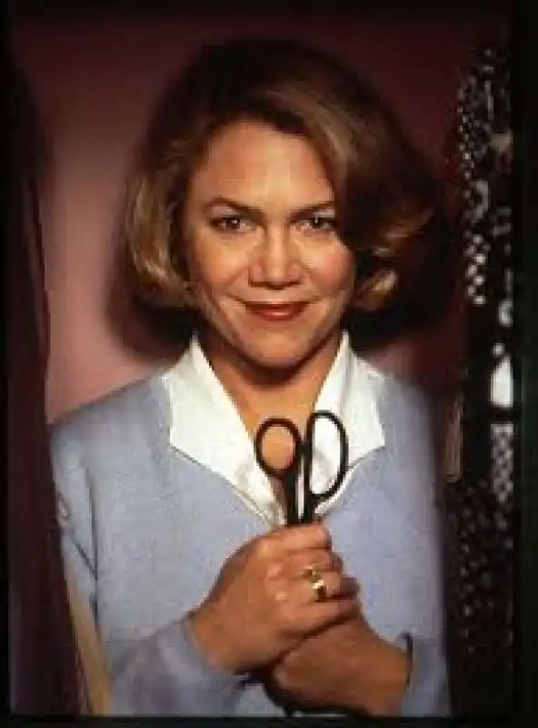 kathleen turner 7