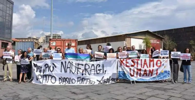 presidio a catania per i migranti