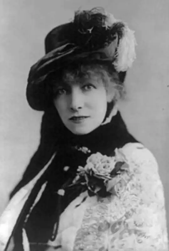 sarah bernhardt 1