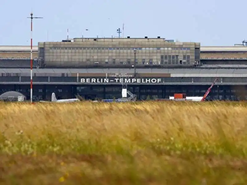 AEROPORTO DI TEMPELHOF 