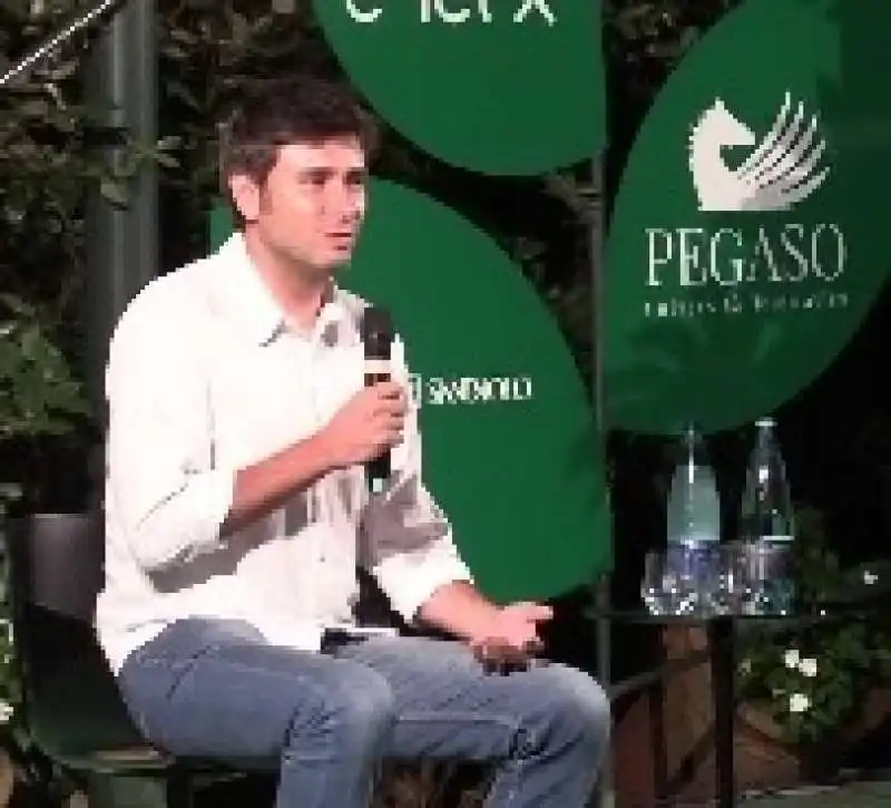 alessandro di battista alla versiliana 3