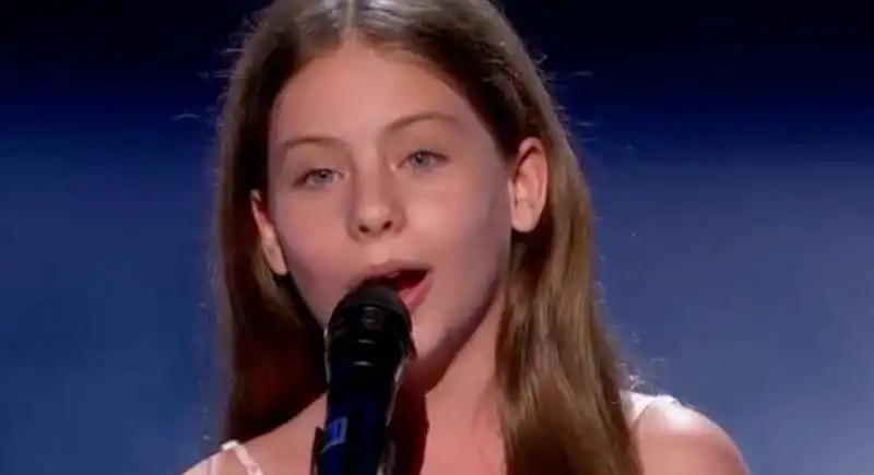 america's got talent, emanne beasha canta caruso 12