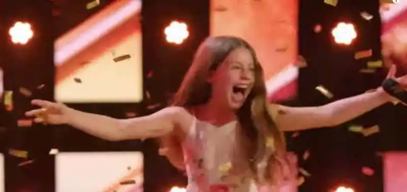 america's got talent, emanne beasha canta caruso 2