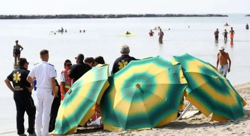 comacchio   uomo muore mentre raccoglie le cozze 1