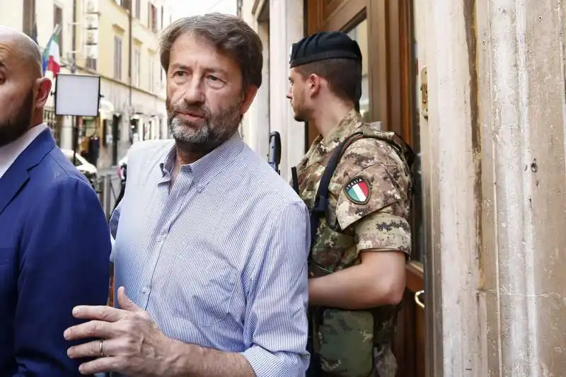 dario franceschini arriva al nazareno