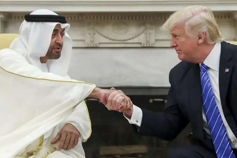 donald trump con lo sceicco mohamed bin zayed al nahyan 2