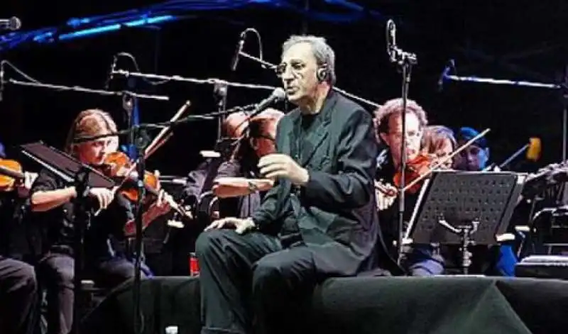 franco battiato con la royal philharmonic concert orchestra 1