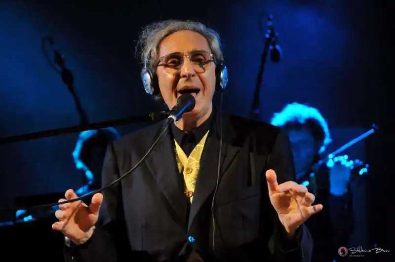 franco battiato con la royal philharmonic concert orchestra