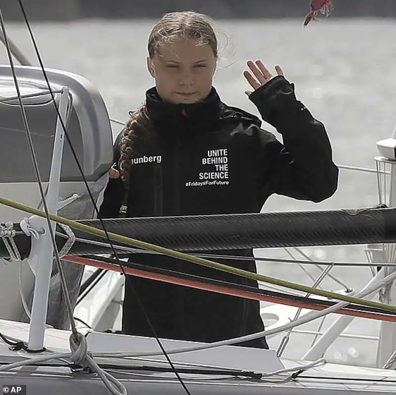 greta thunberg sulla barca di pierre casiraghi 1