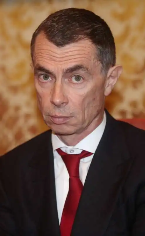 JEAN PIERRE MUSTIER