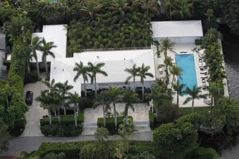 la casa di jeffrey epstein a palm beach 4