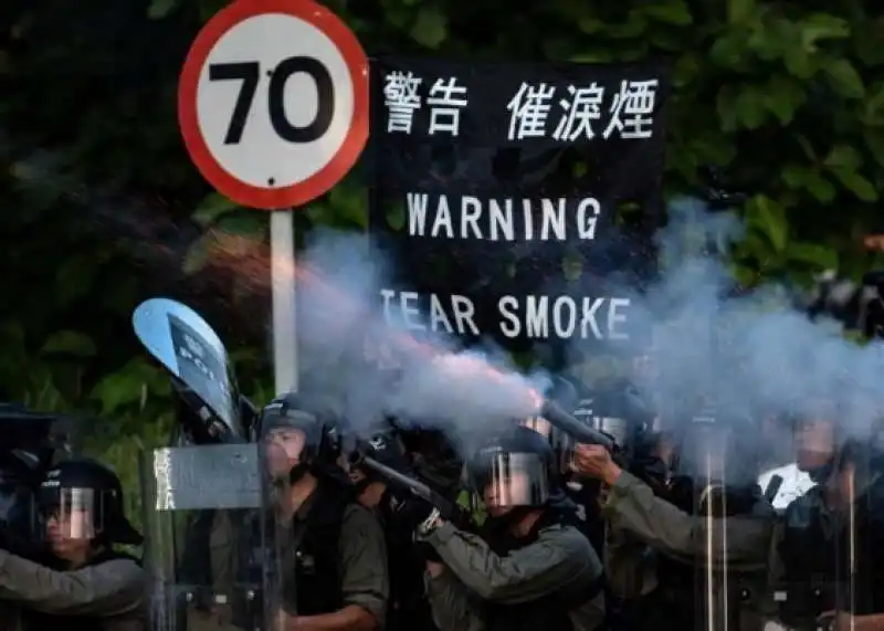 le proteste di hong kong  1