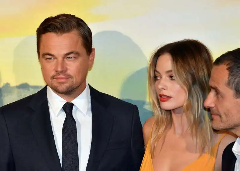 leonardo di caprio  margot robbie  foto di bacco