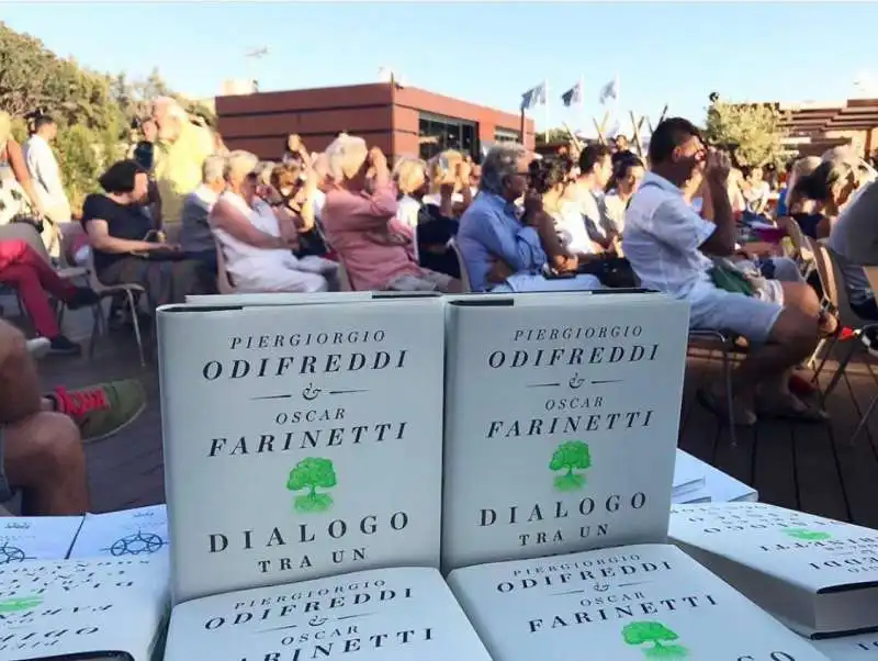 libro di piergiorgio odifreddi e oscar farinetti