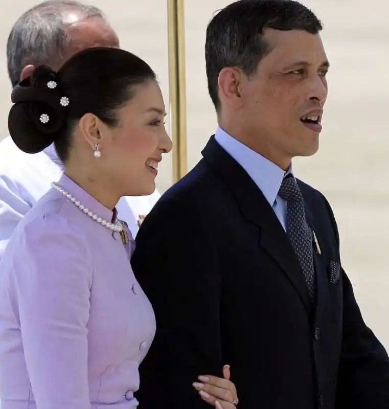 maha vajiralongkorn e yuvadhida polpraserth 1