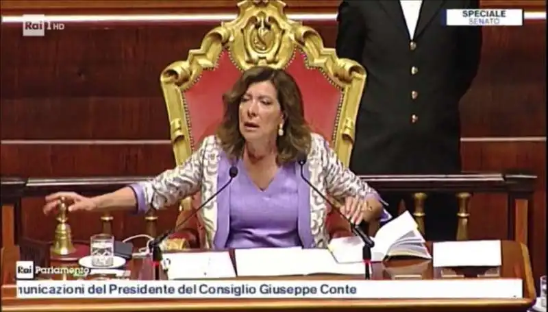 maria elisabetta alberti casellati come mrs. doubtfire in senato