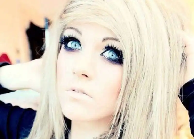 marina joyce 1