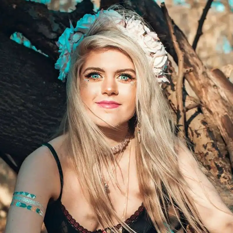 marina joyce 15