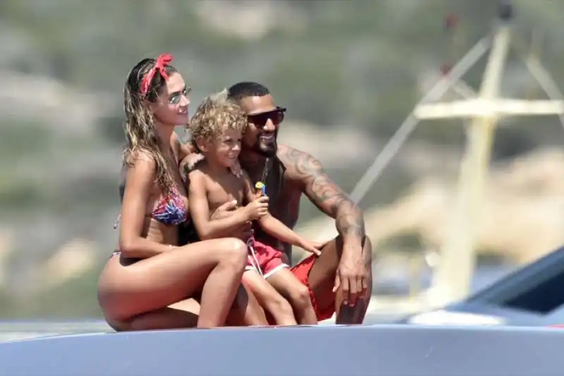 melissa satta e kevin prince boateng di nuovo in love in sardegna – ph ciao pix 31