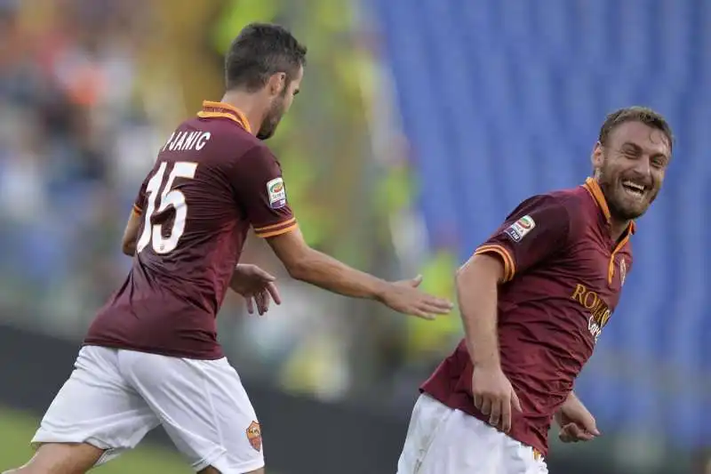 miralem pjanic daniele de rossi 1