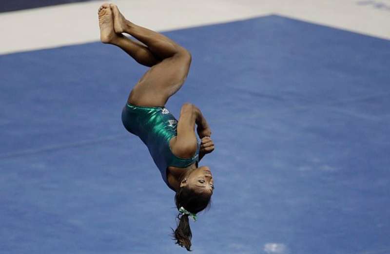 simone biles 18