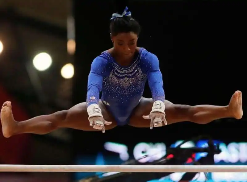 simone biles 2