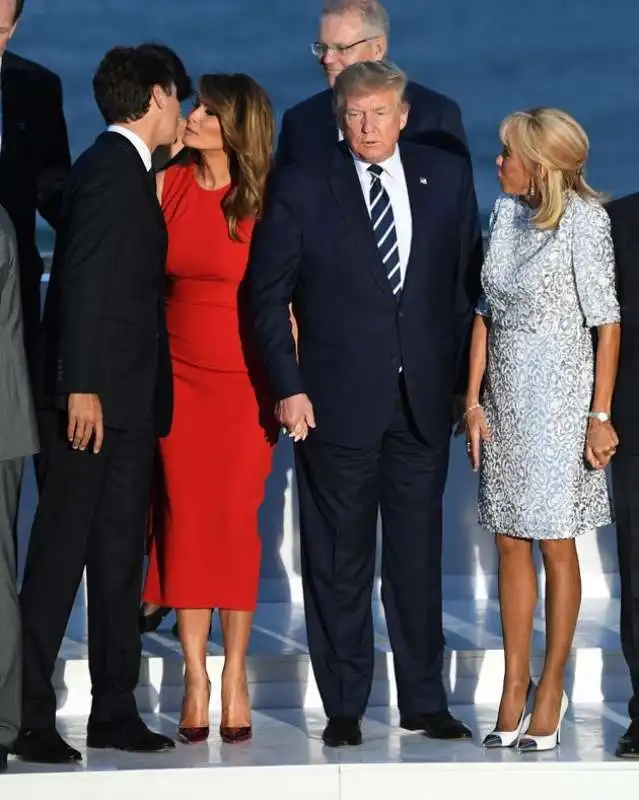 trudeau  melania trump donald brigitte macron