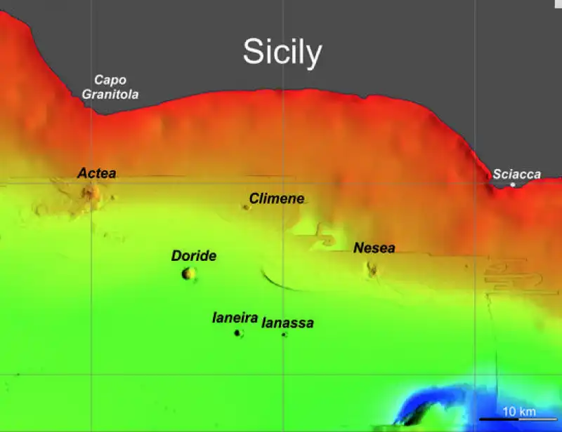 VULCANI SOTTOMARINI