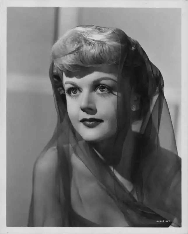 angela lansbury  8