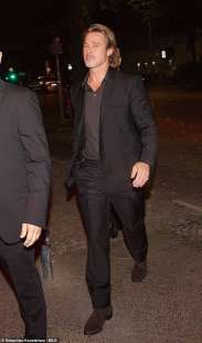 brad pitt al ristorante di ronald mary