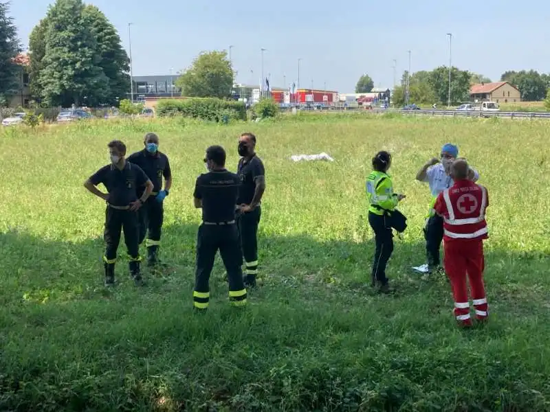 crema, donna si da' fuoco e muore 3