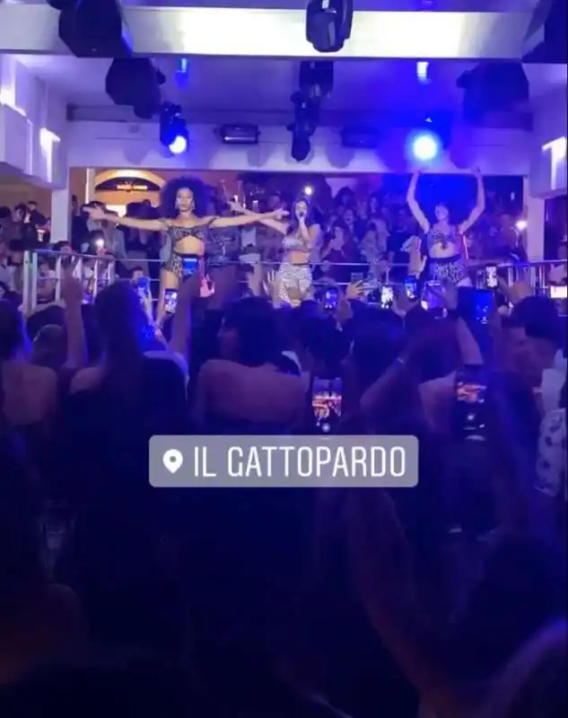 elettra lamborghini  discoteca