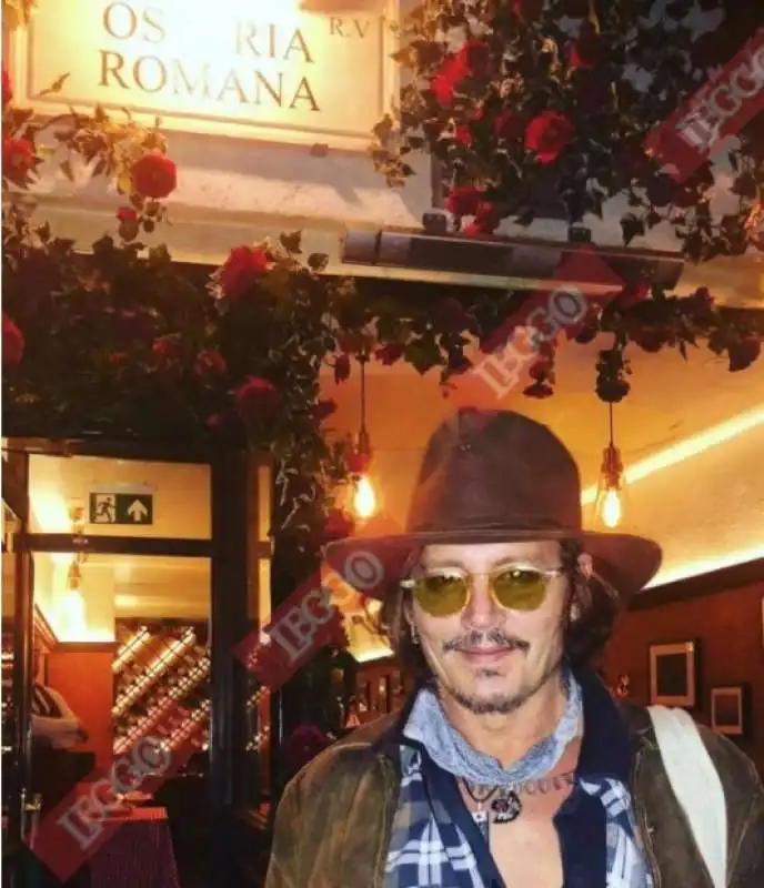 johnny depp all'osteria romana di londra