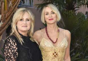 KELLY E SHARON STONE