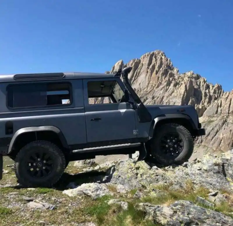 la land rover defender di marco appendino