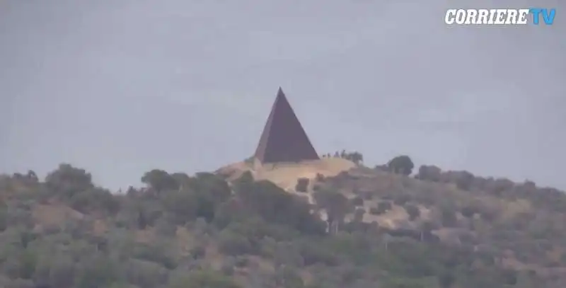 la piramide della luce