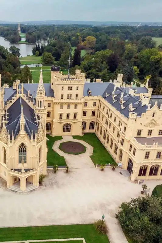 lednice, casa della famigliar del liechtenstein 