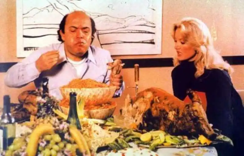 lino banfi barbara bouchet spaghetti a mezzanotte