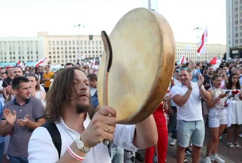 manifestazione di protesta a minsk contro lukashenko 21