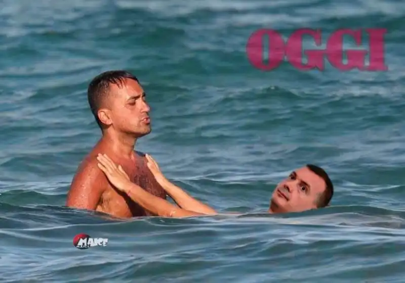 meme  su di maio al mare con virginia saba 2